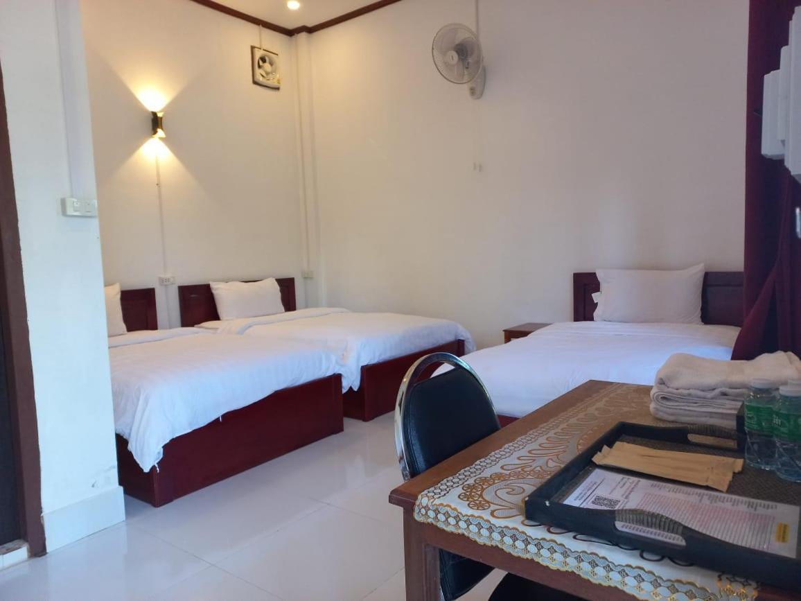 Sipanya Guesthouse Phonsavan Ngoại thất bức ảnh